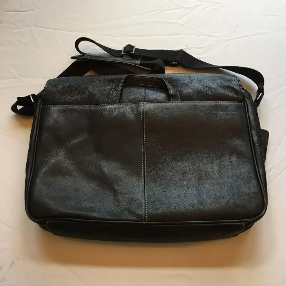 KENNETH COLE Reaction Satchel!